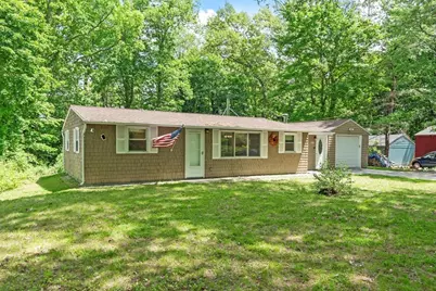192 Reservoir St, Holden, MA 01520 - Photo 3