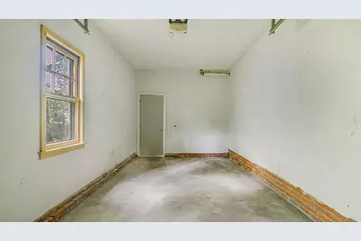 320 Tremont Street, Springfield, MA 01104 - Photo 37