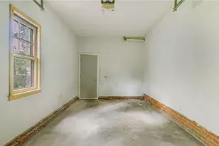 320 Tremont St, Springfield, MA 01104 - Photo 37