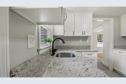 320 Tremont Street, Springfield, MA 01104 - Photo 19