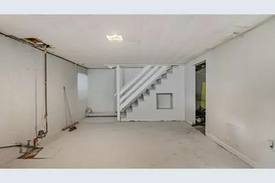 320 Tremont Street, Springfield, MA 01104 - Photo 29