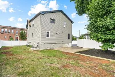 100 Emerald St, Malden, MA 02148 - Photo 21