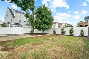 100 Emerald St, Malden, MA 02148 - Photo 27