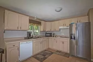 27 Country Club Dr, Westfield, MA 01085 - Photo 13