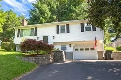 27 Country Club Dr, Westfield, MA 01085 - Photo 1