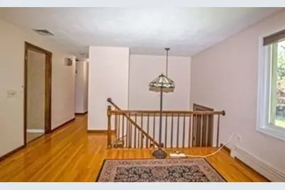 27 Country Club Dr, Westfield, MA 01085 - Photo 7