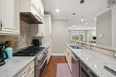 3 M St #6, Boston, MA 02127 - Photo 9