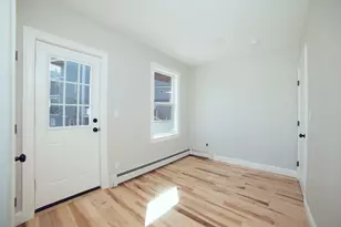 10 Duffley Ct, Brookline, MA 02467 - Photo 7