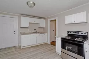 45 Orchard St, Springfield, MA 01107 - Photo 9