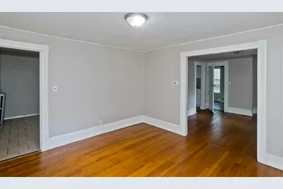 45 Orchard St, Springfield, MA 01107 - Photo 13
