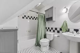 17 B Bonair St, Somerville, MA 02145 - Photo 17