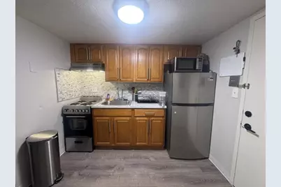 585 Revere Beach Pkwy #403, Revere, MA 02151 - Photo 7