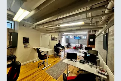 19 Pilgrim Rd, Boston, MA 02215 - Photo 5