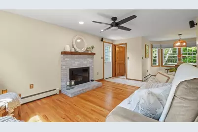 622 Lisa, Franklin, MA 02038 - Photo 17