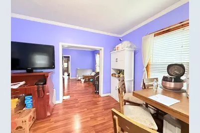 142 Abbott St, Lawrence, MA 01843 - Photo 7