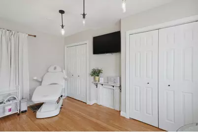 52 Pleasant Street, Woburn, MA 01801 - Photo 25