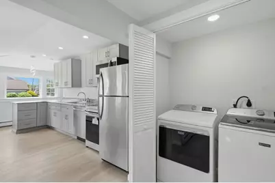 52 Pleasant Street, Woburn, MA 01801 - Photo 17