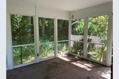51 Jeffrey Ln, Amherst, MA 01002 - Photo 7