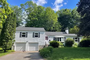 51 Jeffrey Ln, Amherst, MA 01002 - Photo 1