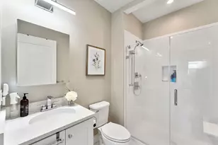 1457 Tremont St, Boston, MA 02120 - Photo 9