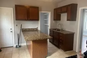 42 Hall St, Springfield, MA 01108 - Photo 3
