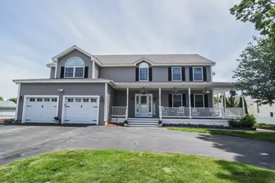 261 Oak St, Methuen, MA 01844 - Photo 1