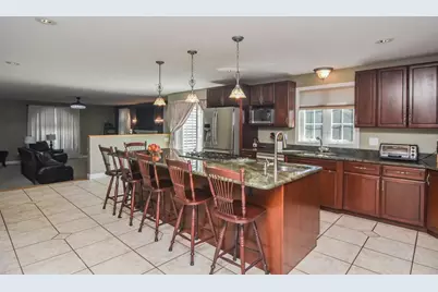 261 Oak St, Methuen, MA 01844 - Photo 7
