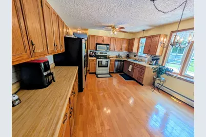 180 Oxford Rd, Charlton, MA 01507 - Photo 31