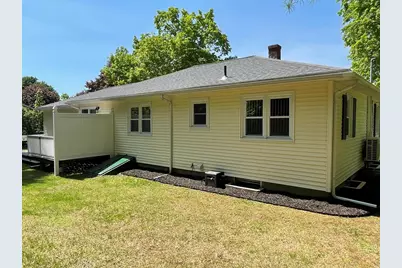 2 Elizabeth Street, Palmer, MA 01069 - Photo 5