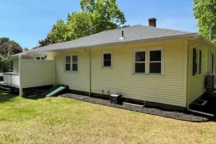 2 Elizabeth St, Palmer, MA 01069 - Photo 5