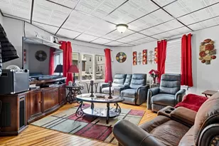 52 Lapham St, Fall River, MA 02721 - Photo 3