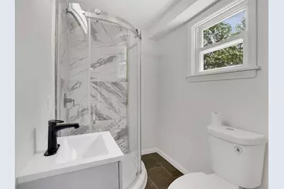 46 Chestnut St Pl, East Longmeadow, MA 01028 - Photo 17