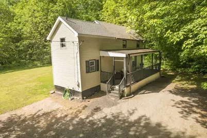 46 Chestnut St Pl, East Longmeadow, MA 01028 - Photo 3