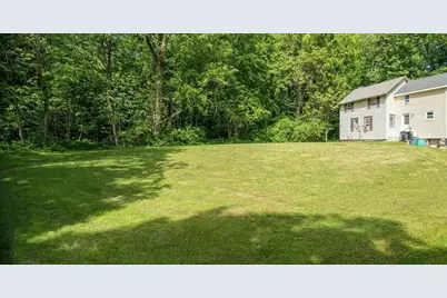 46 Chestnut St Pl, East Longmeadow, MA 01028 - Photo 5