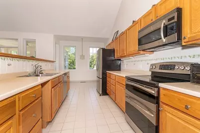 14 Rosewood Drive, Haverhill, MA 01832 - Photo 5