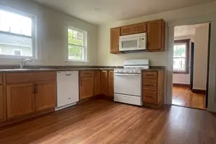 39 Brook St, Webster, MA 01570 - Photo 9