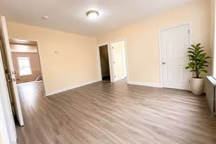 8 Marble St, Haverhill, MA 01832 - Photo 3