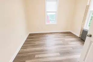 8 Marble St, Haverhill, MA 01832 - Photo 9