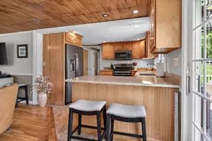 201 Grove St, Kingston, MA 02364 - Photo 3