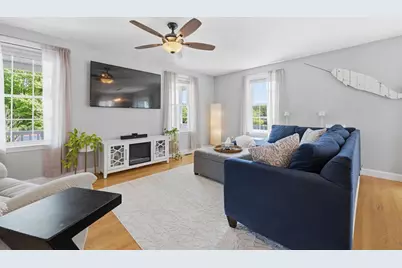 11 Macarthur Blvd #B, Danvers, MA 01923 - Photo 5