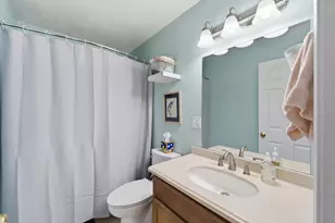 11 MacArthur Blvd, Danvers, MA 01923 - Photo 13