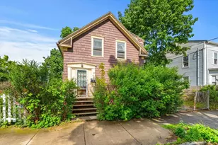 10 Pinkham St, Lynn, MA 01902 - Photo 1