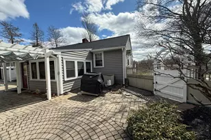 129 Hobart St, Danvers, MA 01923 - Photo 17