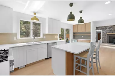44 Tiffany Dr, Oak Bluffs, MA 02557 - Photo 7