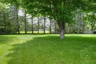 15 Lanthorn Rd, Northborough, MA 01532 - Photo 3