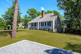 28 Seminole Dr, Yarmouth, MA 02675 - Photo 3
