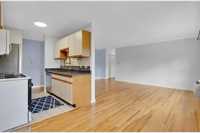 272 Regency Park Dr #272, Agawam, MA 01001 - Photo 9