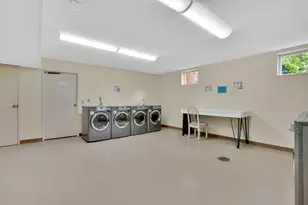 272 Regency Park Dr, Agawam, MA 01001 - Photo 21