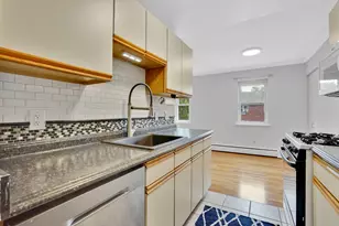 272 Regency Park Dr, Agawam, MA 01001 - Photo 3