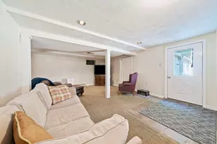 24 Pontiac Rd, Walpole, MA 02081 - Photo 31